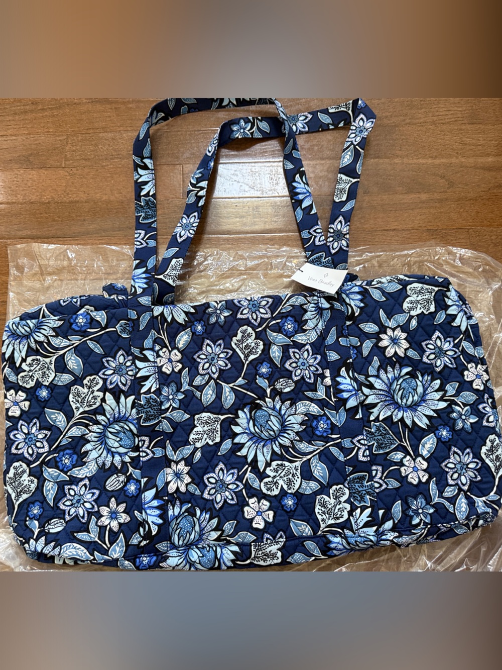 Vera Bradley XL traveler duffel tropics tapestry